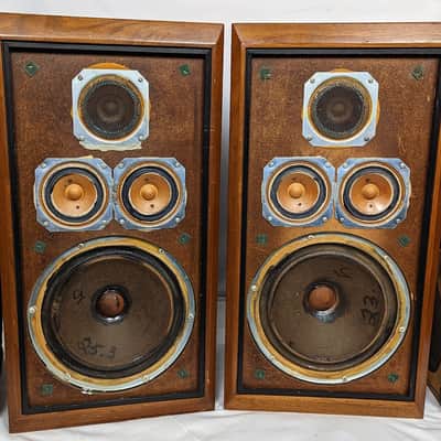 Pair of KLH Model #5 Floor Speakers 1975 Vintage Walnut image 3