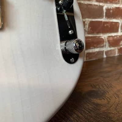 Swope GTO New/2020, White Blonde/Tort, "Knock Around Relic" Heavily figured Birdseye Maple (Authoriz image 9