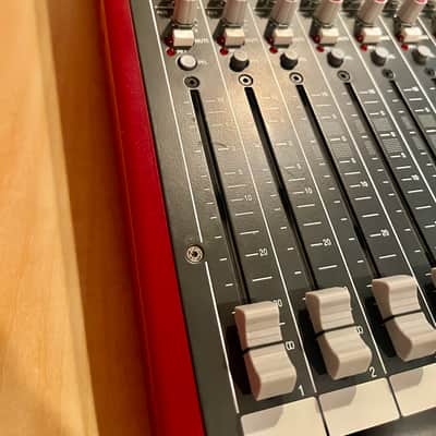Allen & Heath ZED-16FX 16-Channel Mixer with Effects 2012 - Present - Black/Red image 2