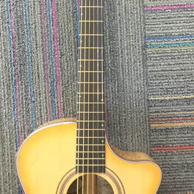Breedlove Artista Concerto 2020 Natural Shadow image 2