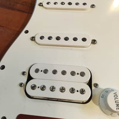 Fender Player Strat Stratocaster Alnico 2 8K Humbucker 8K Aln5 Pickup White HSS image 2