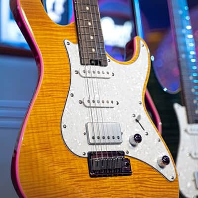 Cort G280 Select Trans Black Flamed Maple Top Alder Locking Tuner Voiced Tone image 3
