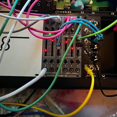 280hp Behringer Go Modular Synthesizer W/ Modules & Patch Cables imagen 12