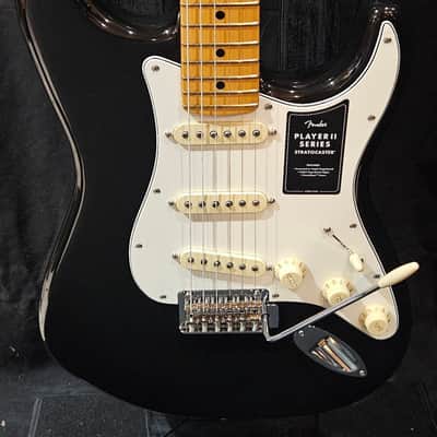 Fender Player II Stratocaster Electric Guitar - Black with Maple Fingerboard 2025 image 2