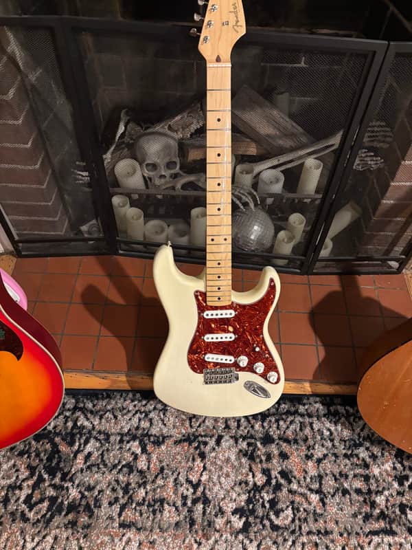 Fender 8-Hole ‘50s Vintage-Style Stratocaster S/S/S Pickguard – Tortoise Shell – 4-Ply image 1
