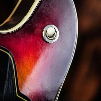 1966 Guild Starfire IV sunburst image 8