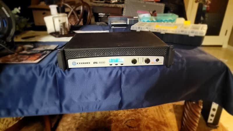 Crown DSi 4000 Digital Screen Series 2-Channel Power Amplifier 2010s - Black and Silver image 1