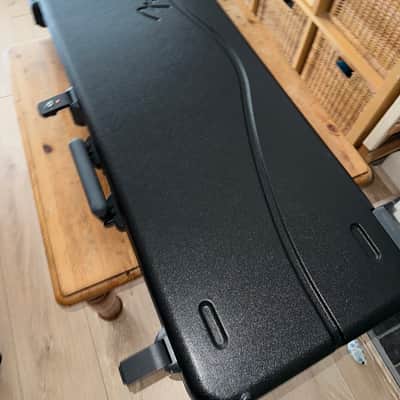 Fender American Professional Stratocaster with Maple Fretboard 2017 - 2019 - Sonic Grey image 10