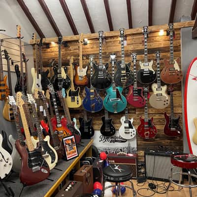 Johnson Semi-Hollow Guitar with P90s image 10