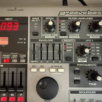 Roland MC-505 Groovebox 1998 - 2002 - Gray image 6