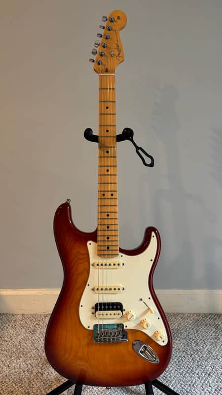 2016 Fender American Standard Stratocaster HSS Shawbucker with Maple Fretboard - Sienna Sunburst image 1
