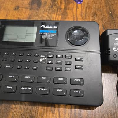 Alesis SR-16 Drum Machine 2010s - Black