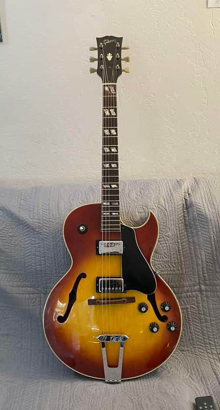 Gibson ES175D 1971 - Sunburst image 1