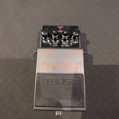 Boss MT-2 Metal Zone (Silver Label) 1991 - Present - Black image 1