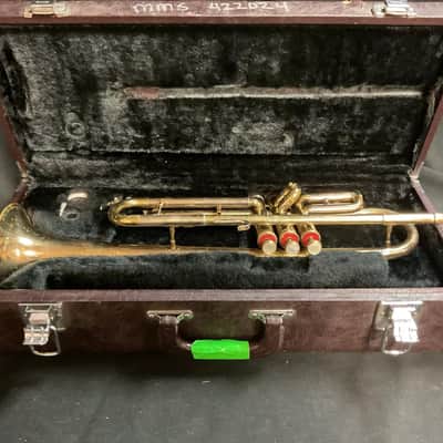 Conn Director Trumpet serial 420224 - Lacquer image 1