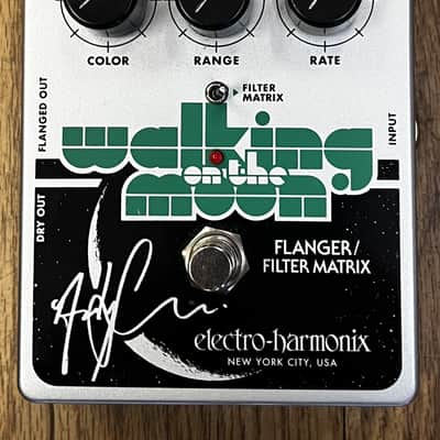 ELECTRO-HARMONIX ANDY SUMMERS WALKING ON THE MOON ANALOG FLANGER (USED) image 2