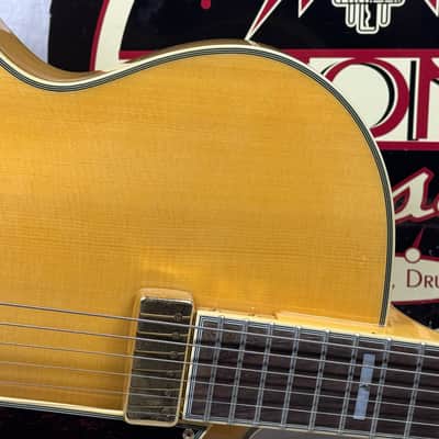 Epiphone Emperor Regent Archtop Hollowbody Guitar 2011 image 3