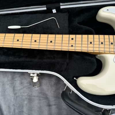 Fender Stratocaster Artist Series Jimmie Vaughan Signature 2006 - Olympic White image 3