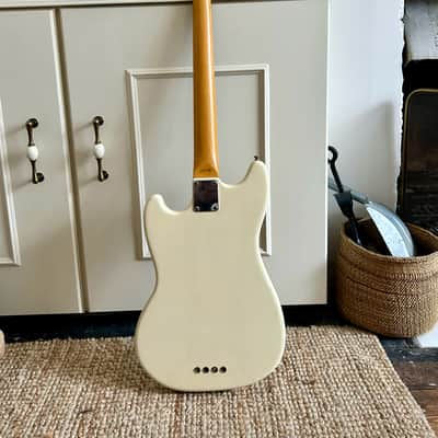 Fender Mustang Bass 2004 - Vintage White image 4