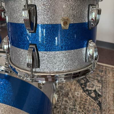 Ludwig Classic Maple Fab Outfit 3-Piece Shell Pack Silver-Blue-Silver Triband image 5