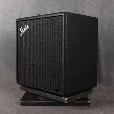 Fender Rumble LT25 Combo - 2nd Hand image 3
