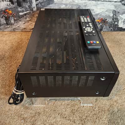 Denon Denon AVR-1913 is a 7.1-channel, 3D-ready A/V receiver 2012 - Black image 3