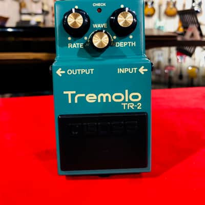 Boss TR-2 Tremolo image 2