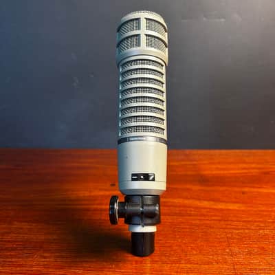 Electro-Voice RE20 Cardioid Dynamic Microphone 1968 - Present - Gray image 3