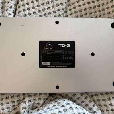 Behringer TD3 SR Analog Bass Line Synth TD-3-SR image 3