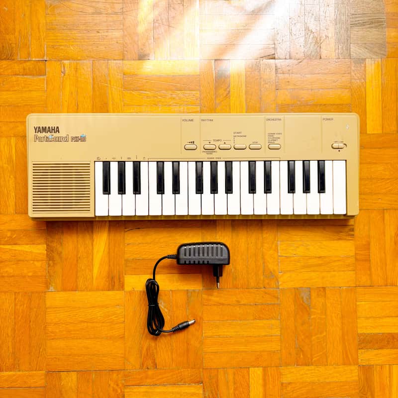 Vintage Yamaha PortaSound PSS-110 Mini Keyboard Synthesizer Made in Japan 1983! With brand new power supply! image 1