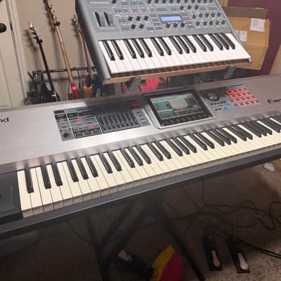 Roland Fantom-G8 (with foot pedal and keyboard cover) image 1