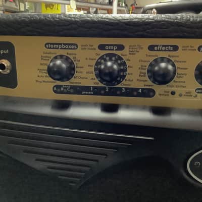 Peavey Vypyr 120-Watt Modeling Tube Guitar Amp with Sanpera II footswitch image 4