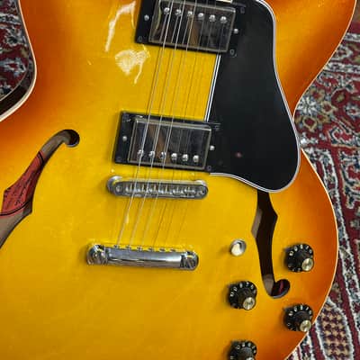 Gibson ES335 Larry Carlton MR335 2010 - Vintage Burst image 3