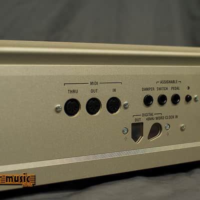 Korg Triton Studio 88 KEYS image 9