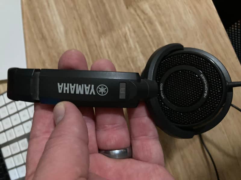 Yamaha HPH-200 Black image 1