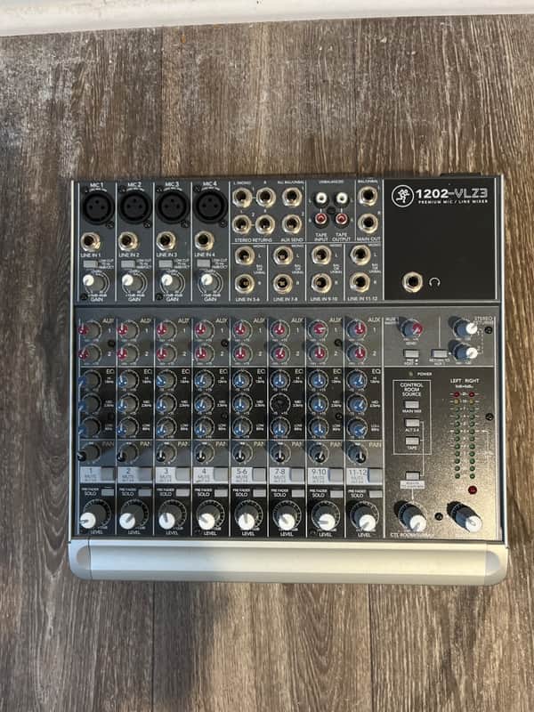 Mackie 1202-VLZ3 ミキサー 本体のみ 1202-VLZ3 12-Channel Mic / Line Mixer | Reverb