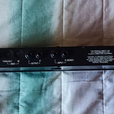 Alesis QuadraVerb 20k Bandwidth Simultaneous Digital Effects Processor 1990s - Black image 2