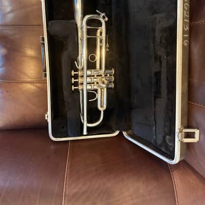 Bach 180S37 Stradivarius Series Bb Trumpet - Silver-Plated - with Case image 8