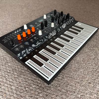 Arturia MicroFreak 25-Key Algorithmic Synthesizer 2019 - Present - Black image 2