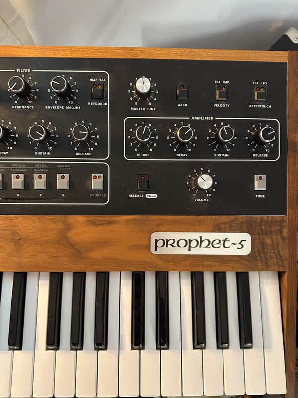 Sequential Prophet-5 61-Key 5-Voice Polyphonic Synthesizer 2020 - Present - Black with Wood Sides