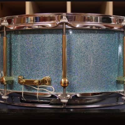Noble&Cooley Noble and Cooley 6x 14 Walnut Solid Shell Classic Snare Drum in Aqua Sparkle 2022 Aqua Sparkle image 2