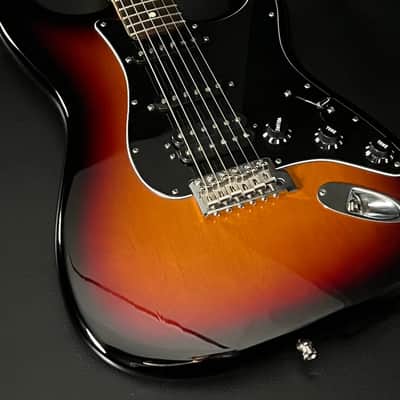 Fender American Special Stratocaster HSS 2011 - gloss image 6