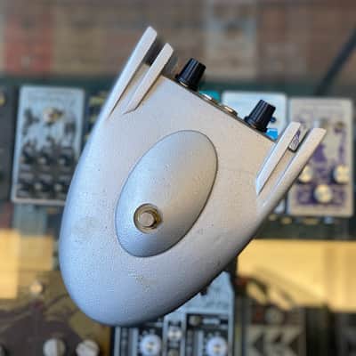 Roger Mayer Rocket FX Octavia Fuzz - Autographed by Roger Mayer Roger Mayer Rocket FX Octavia Fuzz - Autographed by Roger Mayer