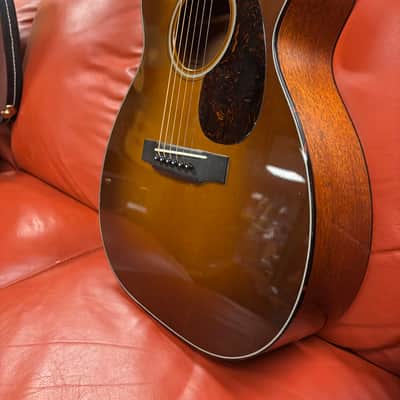 2013 Martin Custom Shop 00-14 (00-18) Adirondack Top Ambertone image 7