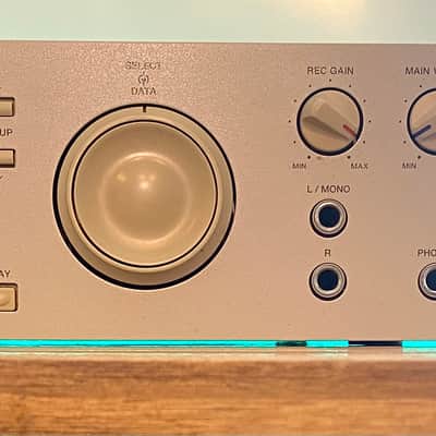 Akai S2000 MIDI Stereo Digital Sampler 90’s 100% fully working order no disc image 2