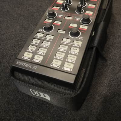 Native Instruments Traktor Kontrol X1 2010s - Black image 7