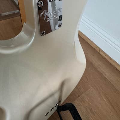 Fender American Standard Jazz Bass with Rosewood Fretboard 2008 - 2012 - Blizzard Pearl image 9