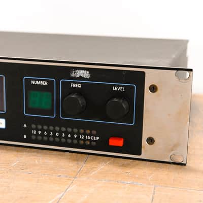 Klark Teknik DN3600 Programmable Graphic Equalizer CG01XTR image 2