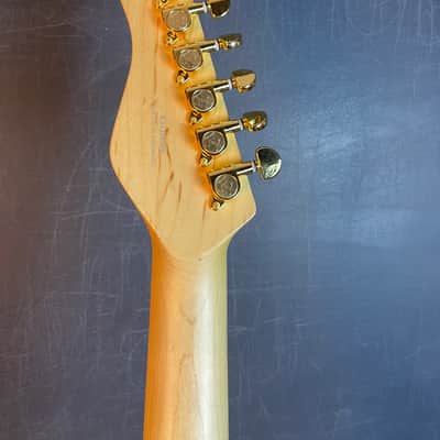Michael Kelly Custom Collection '60s Burl Ultra Electric Guitar, Pau Ferro Fingerboard image 19