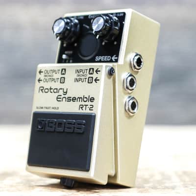Boss RT-2 Rotary Ensemble Authentic Rotary Speaker Cabinet Sounds Effect Pedal image 2